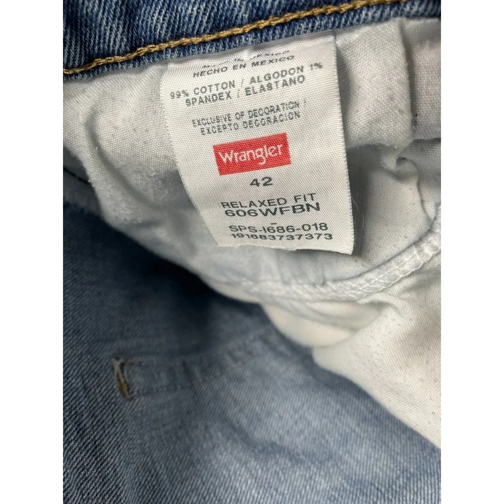 Wrangler Premium Jean Shorts Mens 42 Blue Denim Medium Wash Cotton Relaxed Fit